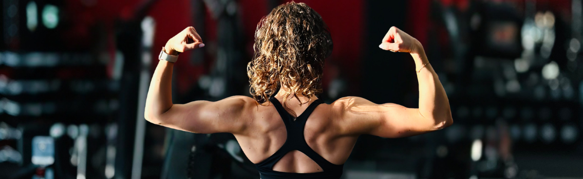 swieta2026-utrzymanie-masy-miesniowej-roztrenowanie-przerwa-bialko-kreatyna-Fuego